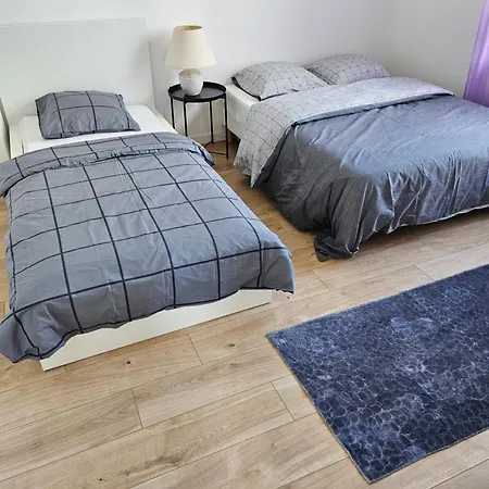 Magnifique Chambre Triple3 Beauvais Exterior photo