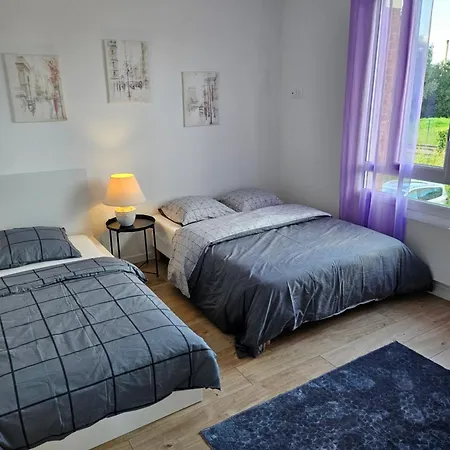 Magnifique Chambre Triple3 Beauvais Exterior photo