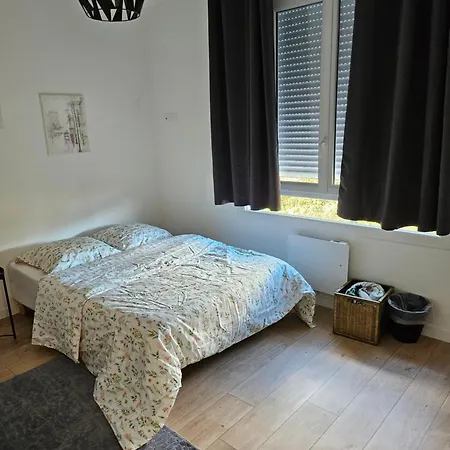 Magnifique Chambre Triple3 Beauvais Exterior photo